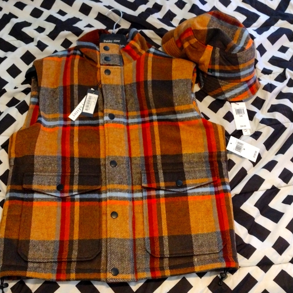 Paisley & Gray Vest and  sz Medium color Camel,Blue, and Orange